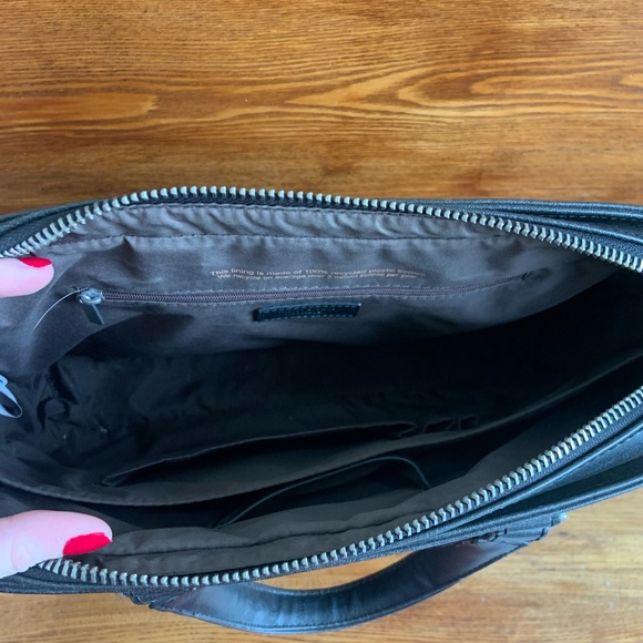 Matt & Nat Briefcase - Picture 4 of 7